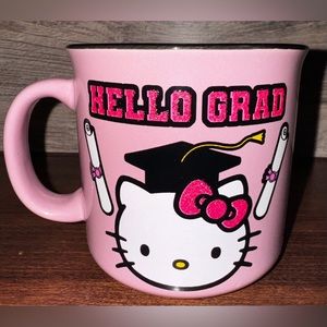 Super Cute Hello kitty Grad 👩‍🎓 20oz Mug - NEW